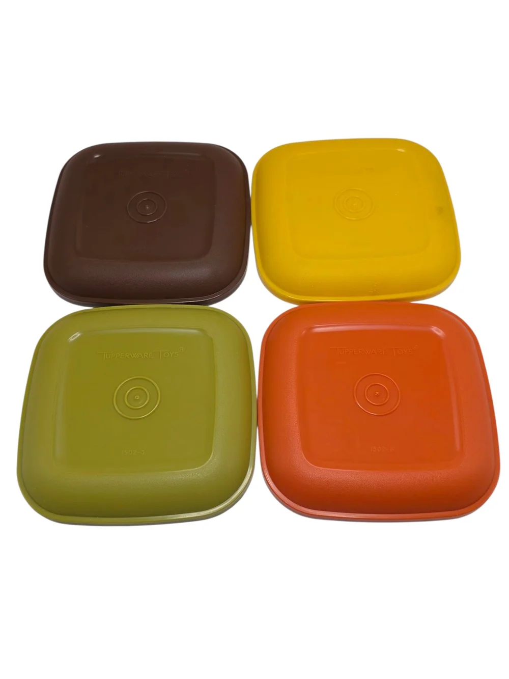 Vintage Tupperware “Serve It” Harvest Color Child’s Play Set 8 Pc Plates & Cups